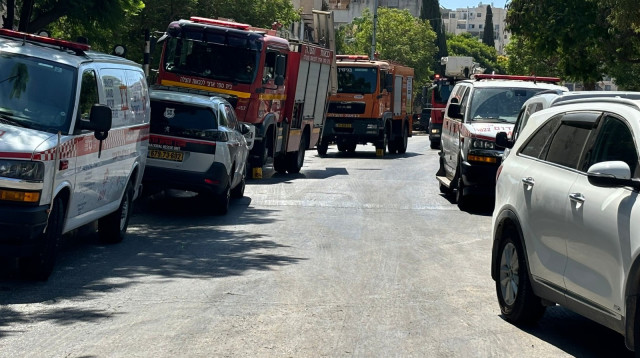נצרת עלית לכודים בבור (צילום: תיעוד מבצעי מד"א)