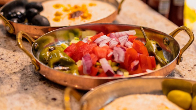 בופה ארוחת בוקר כשרה במלון אינטרנשיונל בוורנה (צילום: יח"צ)