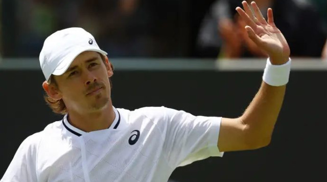 פתיחה מבטיחה. דה מינור (צילום: רויטרס)