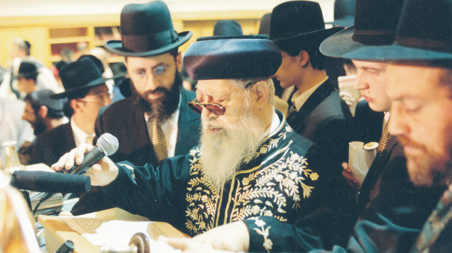 הסדרה על הרב עובדיה יוסף (צילום: רונן קדם, באדיבות YES)