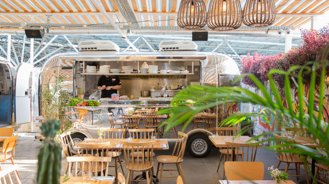 מתחם ״חצר השוק״  (צילום: באדיבות עיריית נתניה)