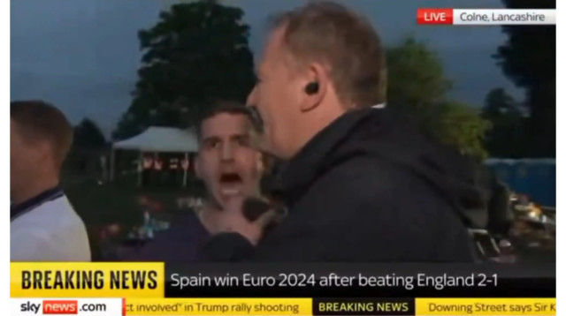 כתב "סקיי ניוז" קוטע אוהד נבחרת אנגליה שקרא קריאות פרו-פלסטיניות (צילום: צילום מסך, מתוך טוויטר)