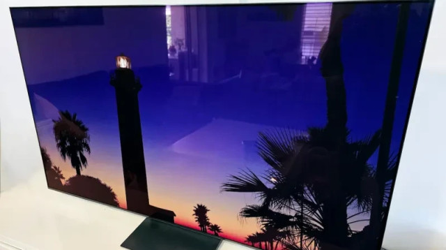 סמסונג S90D (צילום: צחי הופמן)