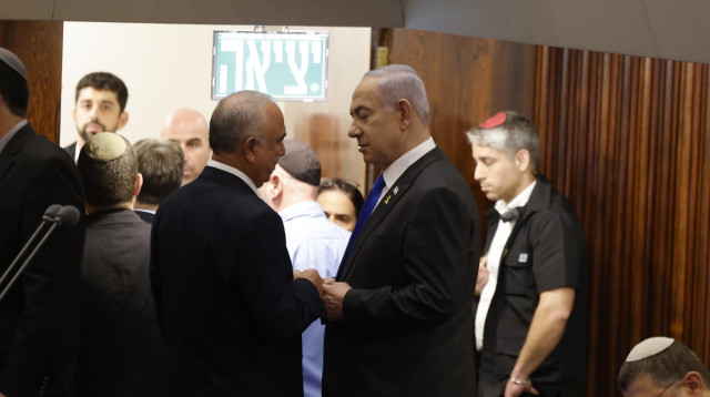 בנימין נתניהו, אלי דלל (צילום: מארק ישראל סלם)