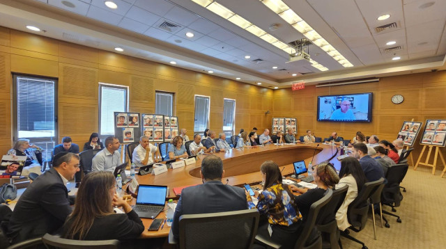 ועדת הבריאות (צילום: דוברות הכנסת)