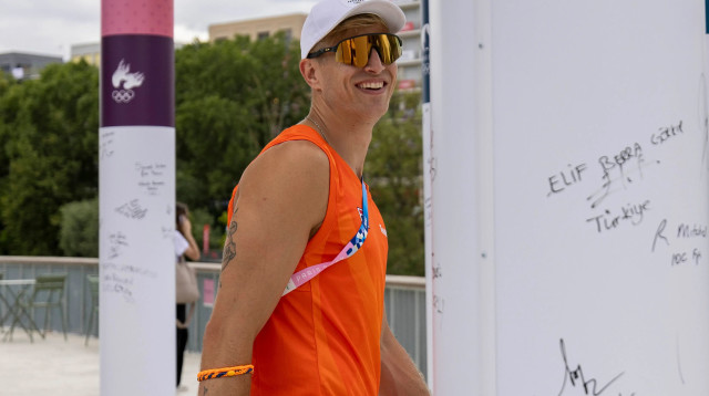 סטיבן ואן דה ולדה, שחקן כדורעף חופים הולנדי (צילום: GettyImages, Maja Hitij)