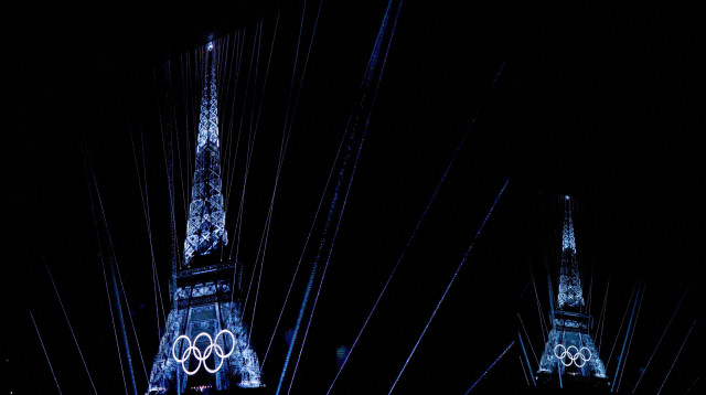 טקס פתיחת אולימפיאדה 2024 על נהר הסיין, פריז (צילום: רויטרס)