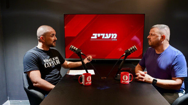 אבי שושן ואיתן כבל (צילום: מעריב אונליין)