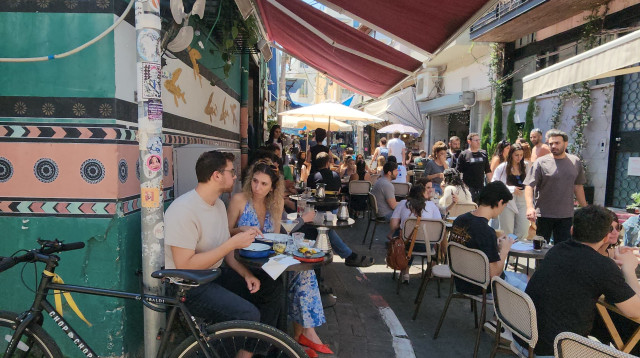 שוק הכרמל (צילום: דנה סתוי)