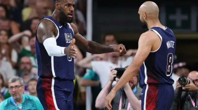 לברון ג'יימס הכניס את ארצות הברית לקצב (צילום: GettyImages, Gregory Shamus)