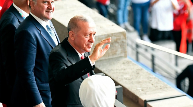 רג'פ טאיפ ארדואן נשיא טורקיה במשחק של נבחרת טורקיה ברבע גמר יורו 2024 (צילום: רויטרס)