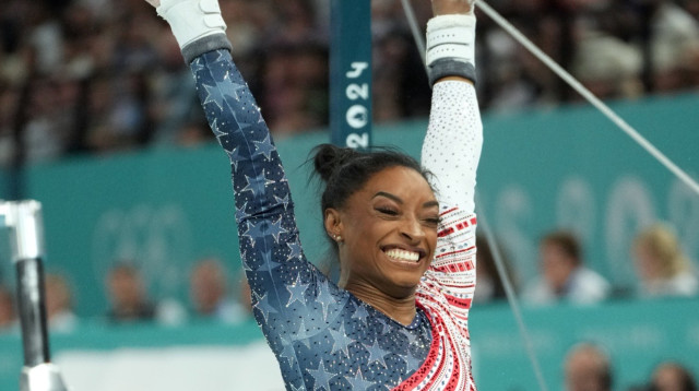 סימון ביילס באולימפיאדת פריז 2024 (צילום: רויטרס)