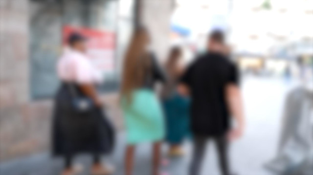 המשטרה והנשים שהועסקו בזנות (צילום: דוברות המשטרה)