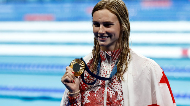 סאמר מקינטוש שחיינית קנדית, אלופה אולימפית פריז 2024 (צילום: רויטרס)