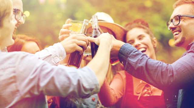 אמרה לבעלה שהיא הולכת לפגישת מחזור, אך זה הסתיים אחרת ממה שחשב (צילום: אינג'אימג')