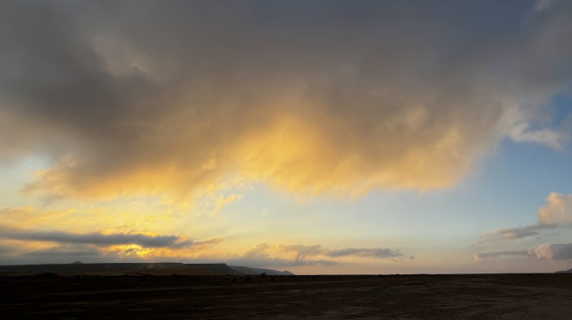זריחה בהר קטום (צילום: עופר לוי)