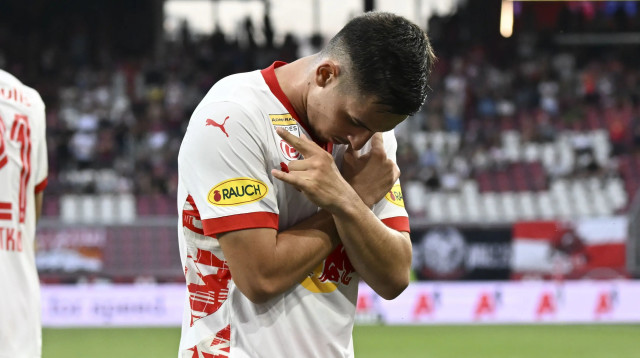 אוסקר גלוך שחקן רד בול זלצבורג חוגג שער (צילום: GettyImages, Hans Peter Lottermoser)