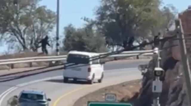 תקיפת הרכב הפלסטיני (צילום: רשתות חברתיות, שימוש לפי סעיף 27 א')