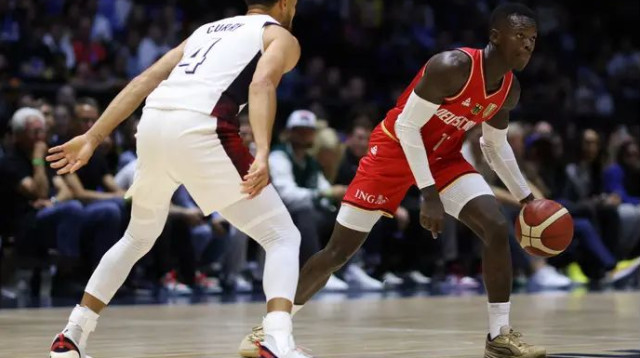 אלופת העולם פותחת נגד יפן. שרודר (צילום: GettyImages, Paul Harding)