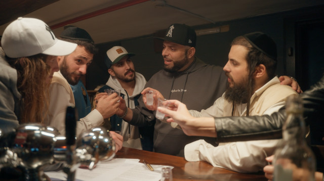 "אנדרגראונד מאה שערים" (צילום: שינובי סטודיוס)