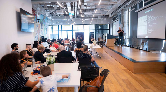 Starting up Together – Empowered by the Edmond de Rothschild Foundation (צילום: רון בורקין)