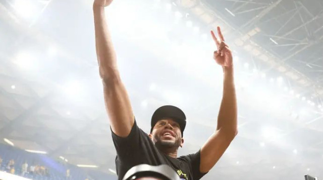 מתחיל פרק חדש. קולסון (צילום: דני מרון)