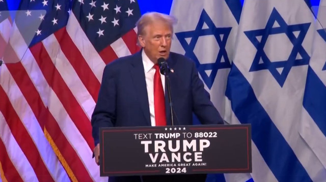 טראמפ במהלך אירוע למען מאבק באנטישמיות בניו ג'רזי (צילום: צילום מסך רשתות חברתיות)