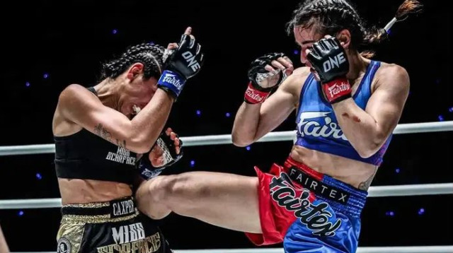 ניצחון שני בארגון. שיר כהן (צילום: ONE CHAMPIONSHIP)