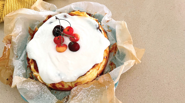 עוגת גבינה בסקית (צילום: פסקל פרץ-רובין)