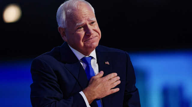 טים וולז בועידה הדמוקרטית בשיקגו (צילום: רויטרס)