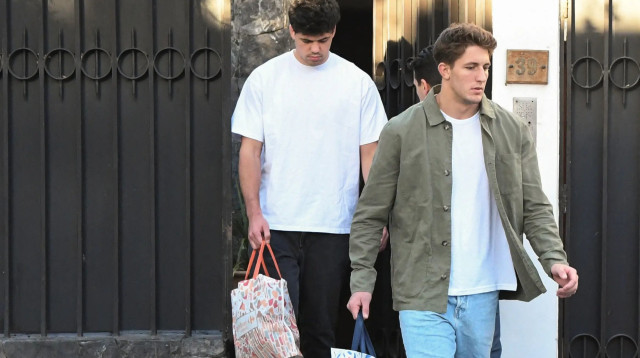 אוסקר ז'גו (מימין), הוגו אוראדו שחקני נבחרת צרפת ברוגבי המואשמים באונס בארגנטינה (צילום: רויטרס)