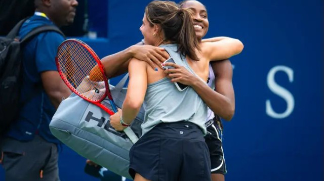 התחברו בכפר האולימפי. קוקו גוף עם אמה נבארו (צילום: GettyImages, Robert Prange)