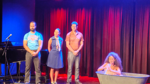 המופע 25 שנה למותו של חנוך לוין, בסאם בירומי, מונה חוא, ראמי סליבא, ווטן עבד אלגני (צילום: יחצ צוותא)