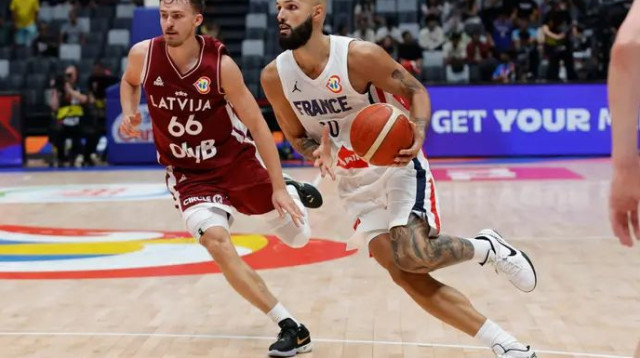 להט מול הלטבים. פורנייה (צילום: רויטרס)