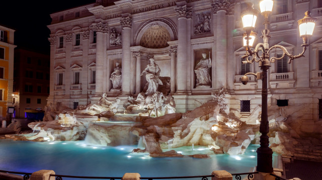 מזרקת טרווי, רומא (צילום: אינג'אימג')