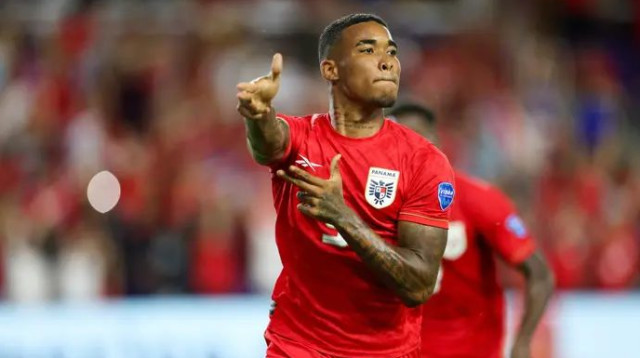 העפלה מרשימה לרבע הגמר. אדוארדו גררו חוגג (צילום: רויטרס)