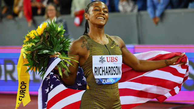 שקארי ריצ'רדסון אחרי שניצחה בדיאמונד ליג ציריך (צילום: רויטרס)