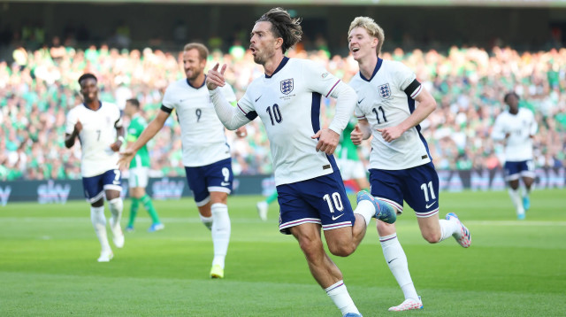 שחקן נבחרת אנגליה ג'ק גריליש חוגג (צילום: GettyImages, Carl Recine)