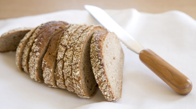 לחם ללא סוכר יותר בריא מלחם רגיל? (צילום: אינג'אימג')
