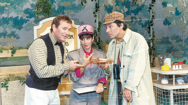 בלי סודות חנן גולדבלט חני נחמיאס נתן נתנזון (צילום: הטלויזיה החינוכית)