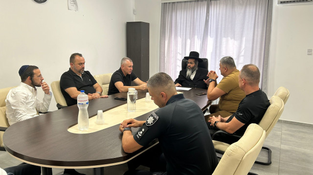 היערכות לקראת הגעת  מתפללים לאומן בראש השנה  (צילום: מרכז ברסלב באומן)