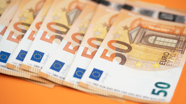 שטרות יורו (צילום: אינגאימג)
