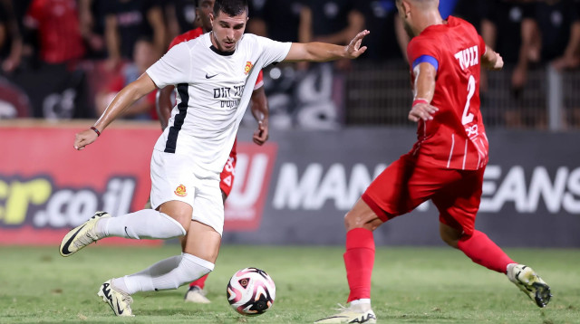 סתיו נחמני שחקן מ.ס. אשדוד (צילום: מאור אלקסלסי)