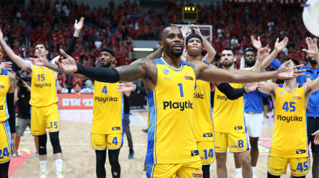 שחקן מכבי תל אביב אנטוניוס קליבלנד (צילום: דני מרון)