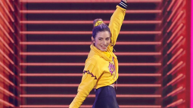 רוני שגיא במופע חצי הגמר של אמריקה גוט טאלנט (צילום: באדיבות סלקום TV)