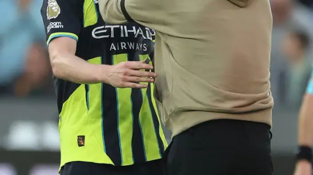 קווין דה בראונה, פפ גווארדיולה, מנצ'סטר סיטי (צילום: GettyImages, Richard Pelham)