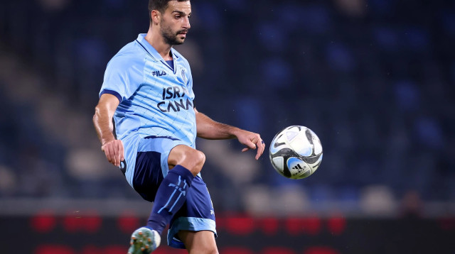 אבישי כהן, שחקן מכבי תל אביב (צילום: מאור אלקסלסי)