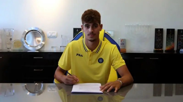 אניס פורת עיאש מכבי תל אביב (צילום: אתר רשמי, מכבי תל אביב)