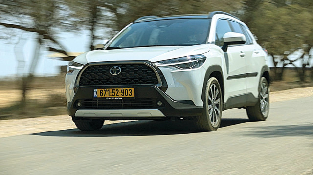 טויוטה קורולה קרוס (צילום: קינן כהן)