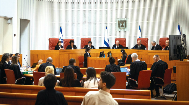 דיון בבג"ץ  (צילום:  חיים גולדברג, פלאש 90)